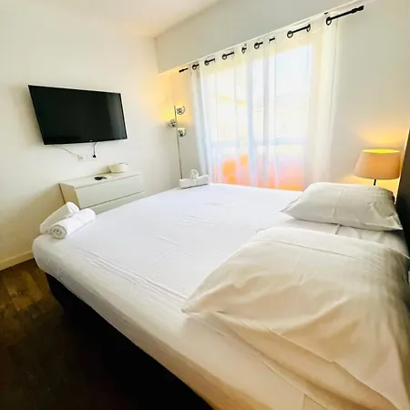 Le Verdi 1-bedroom With Ac And Parking In The Center Vakantiehuis Cannes